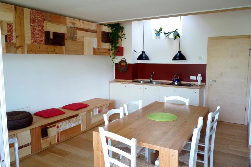 B&B Casa Sul Lago - Appartamenti Calceranica al Lago Szoba fotó
